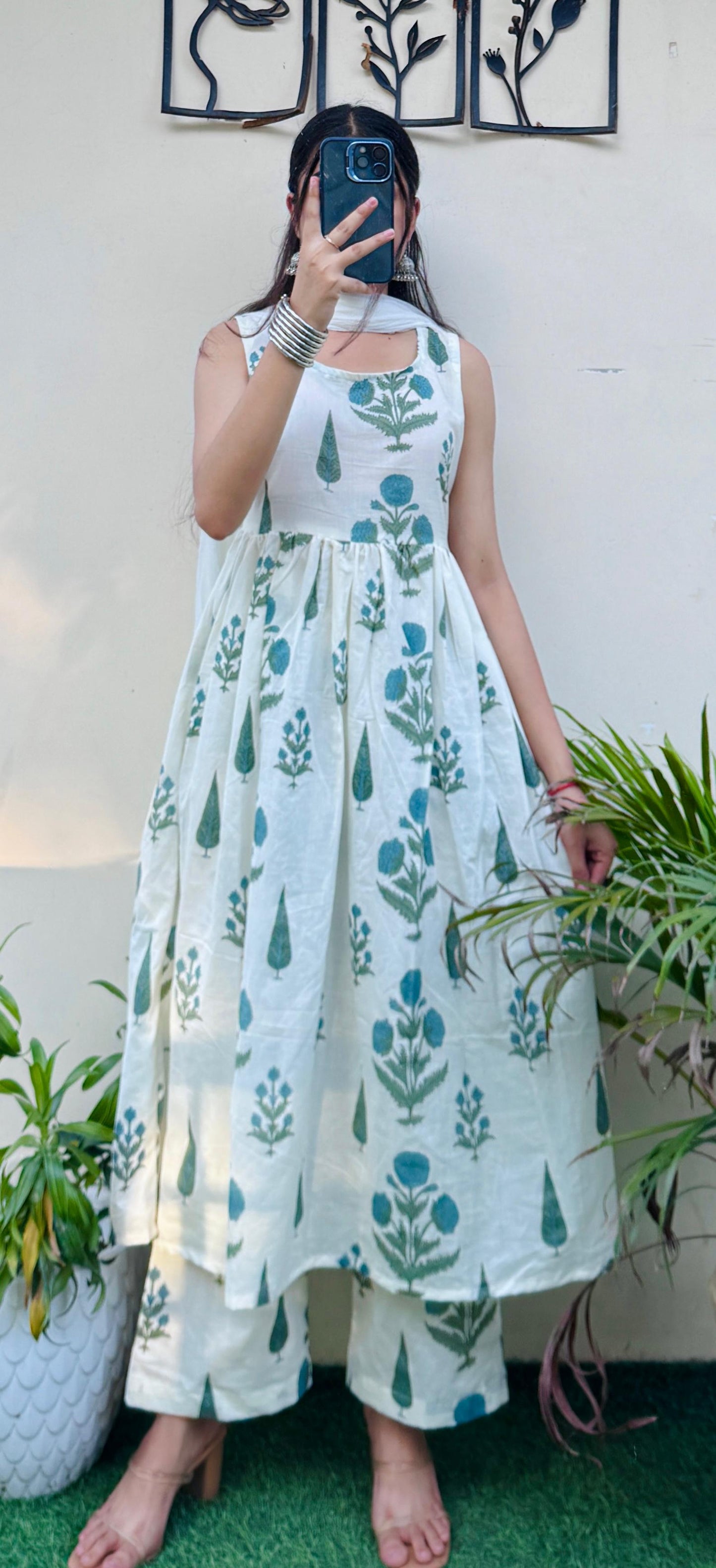 Beautiful Cotton Sleeveless Anarkali Suit Set (Kurta+Pant+Dupatta)