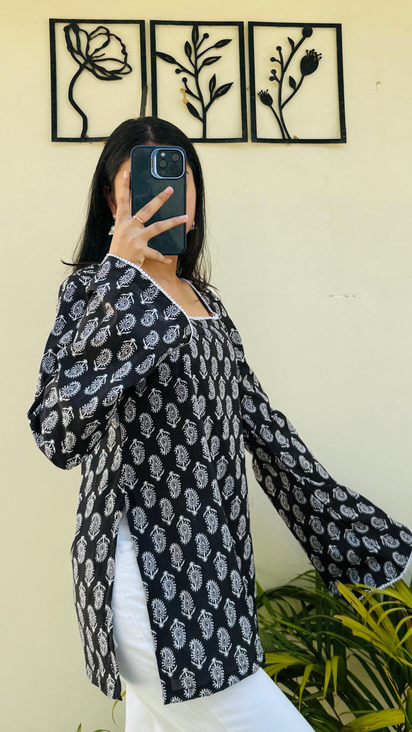 Cotton Square Neck Lace Detailing Bellsleeve Short Kurti