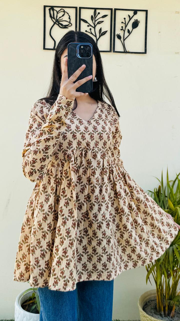 Katha Cotton Flared Printed Aliacut Peplum Top