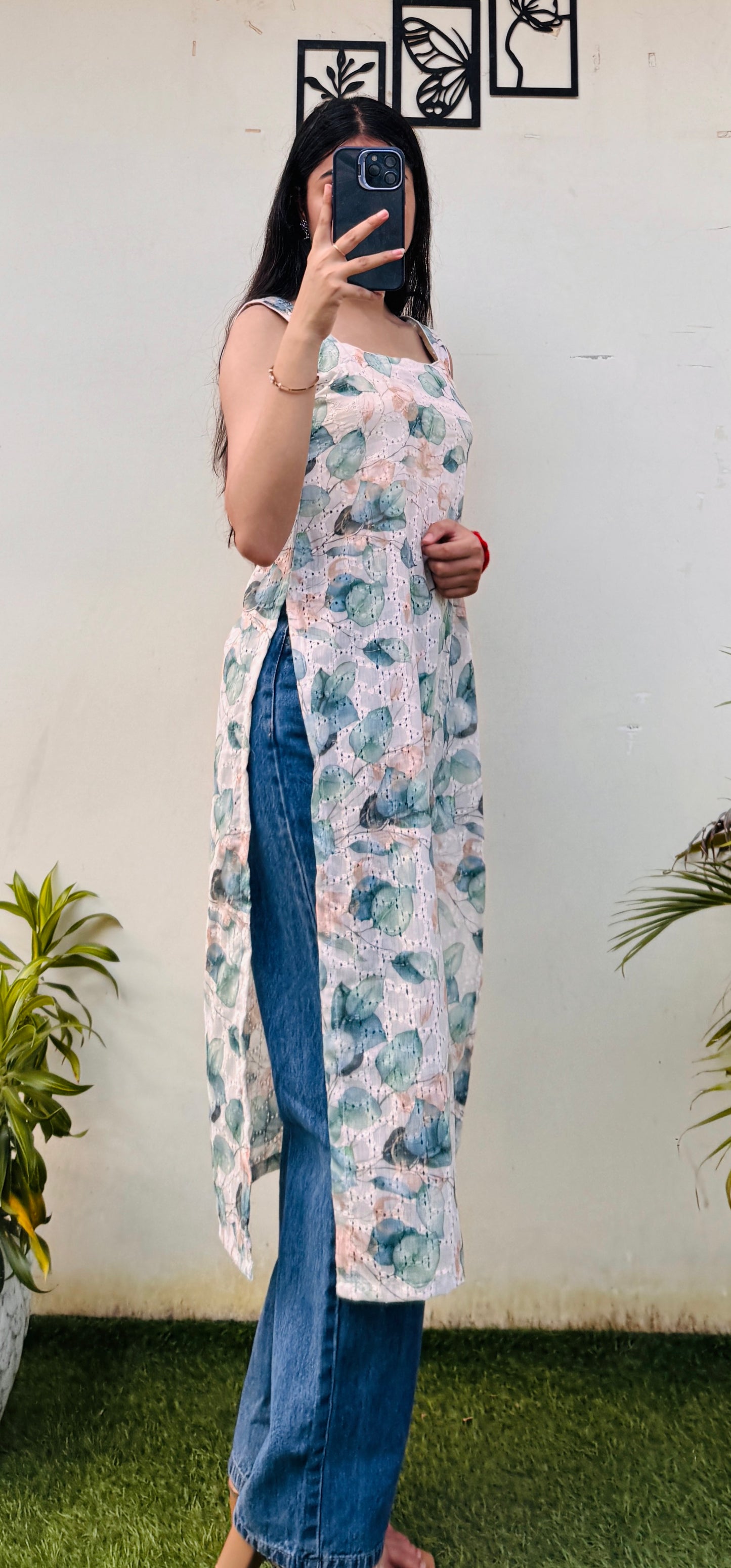 Hakoba Straight Backless Kurti