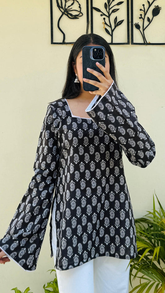 Cotton Square Neck Lace Detailing Bellsleeve Short Kurti