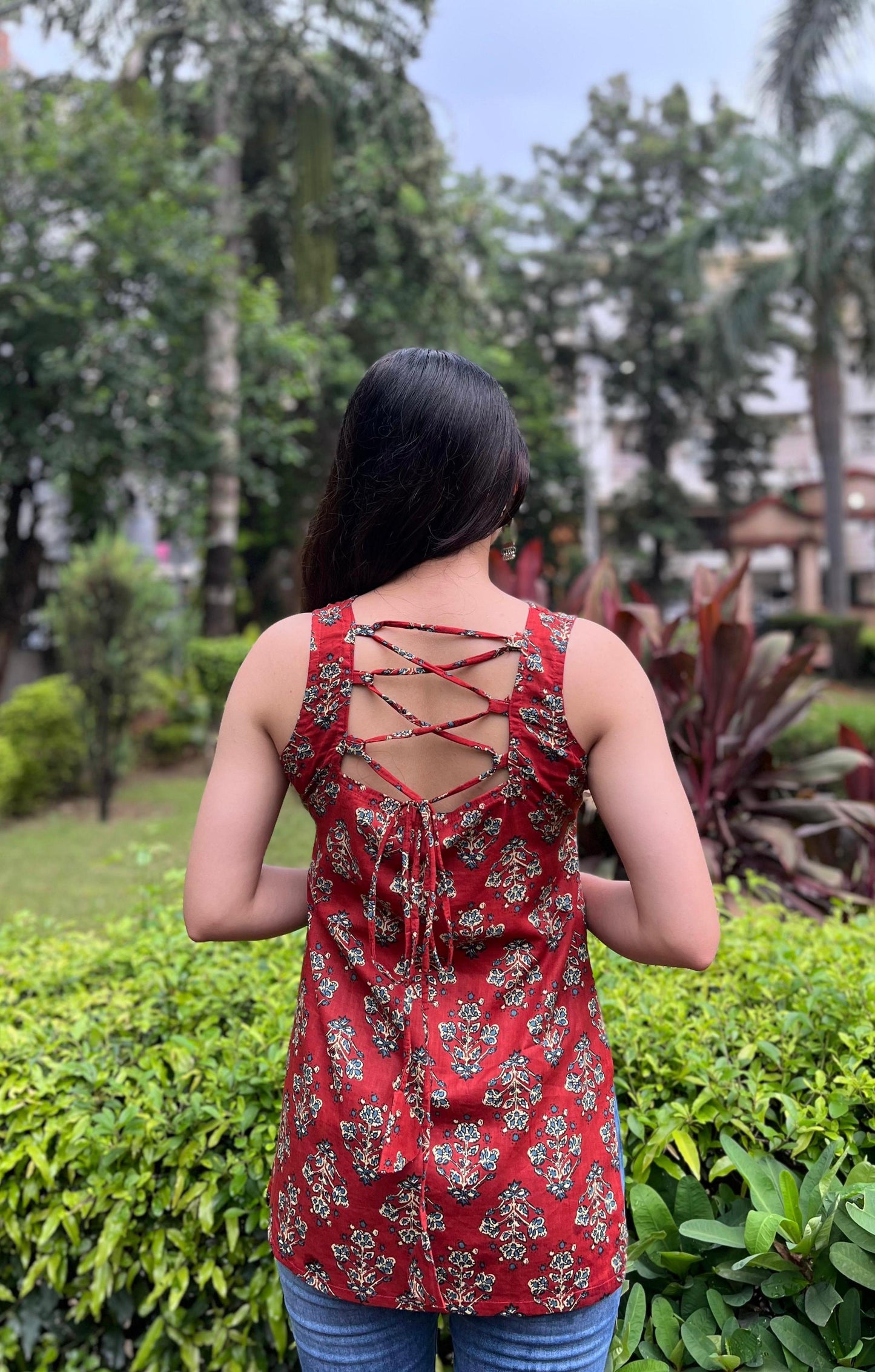 Cotton Sleeveless Backless Short Kurti